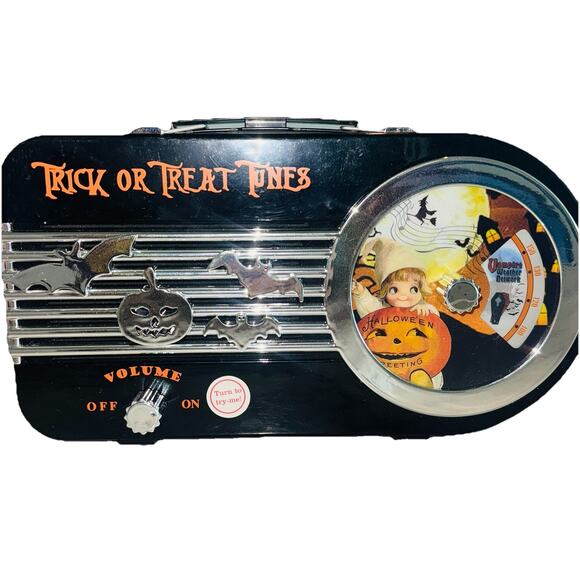 Mr. Halloween 10" Trick Or Treat Vintage Radio Music Talking W/batts Vampire Bat - Picture 1 of 8
